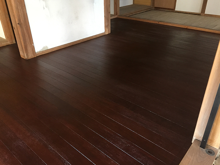 八尾市寺院 内陣床塗り替え施工後の写真